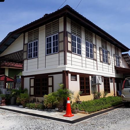 Teratak Opah Kamunting Hotel Taiping Bagian luar foto