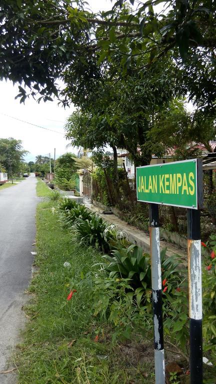 Teratak Opah Kamunting Hotel Taiping Bagian luar foto